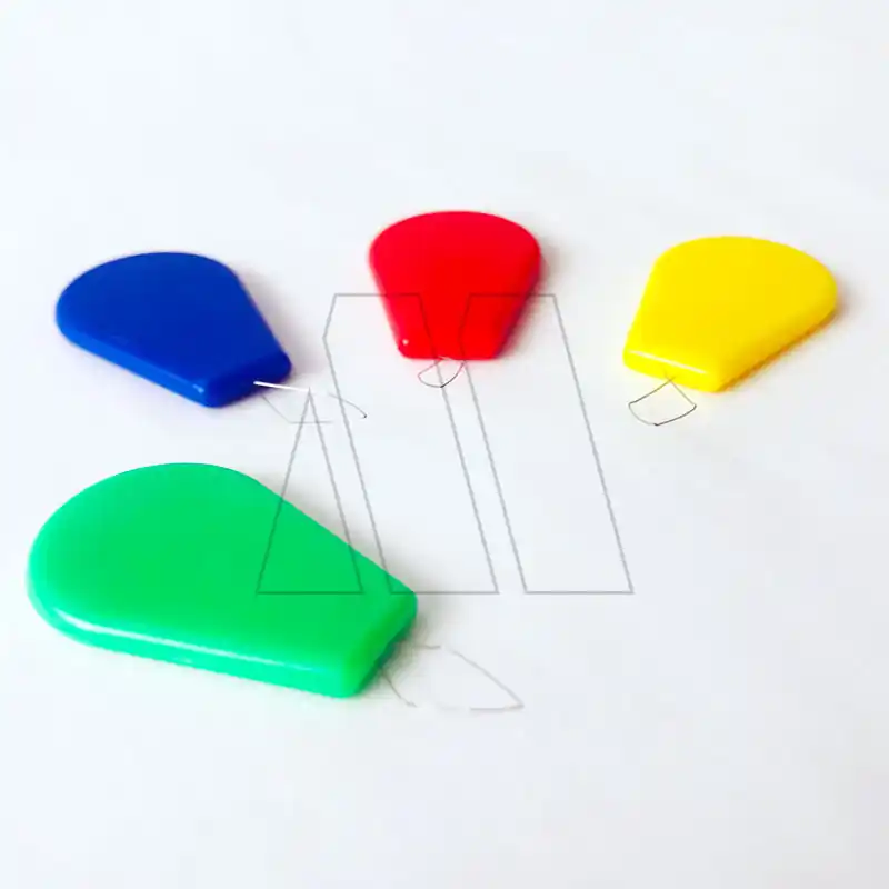 ENHEBRADORES PLASTICOS X 10 UN 1135.P