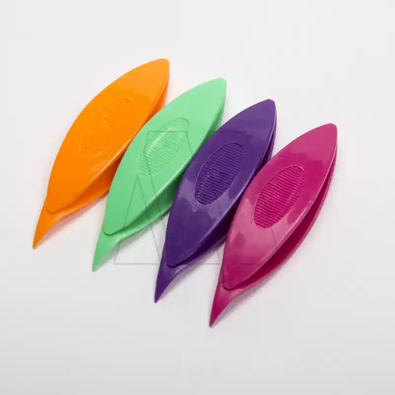 NAVETA PLASTICA P/BORDAR CBX X 10UN 1186