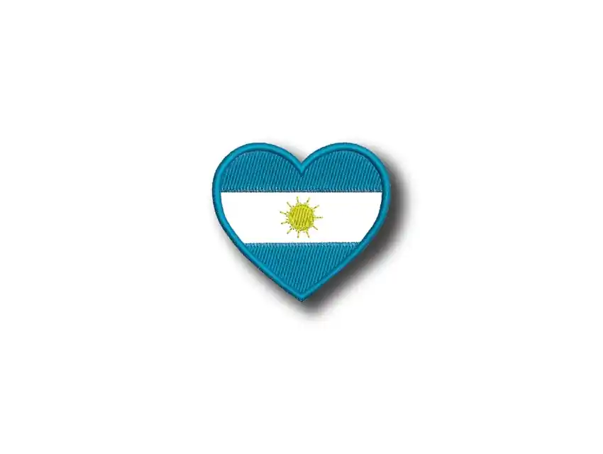 APLIQUE BORDADO TERMOAD INSIGNIA ARGENTINA CORAZON CHICO 3,7CM X 4,1CM X 6UN