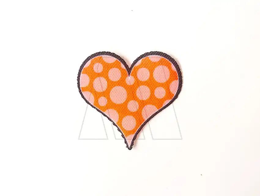 APLIQUE ESTAMPADO TERMOAD CORAZON C/LUNARES X 6UN 9120