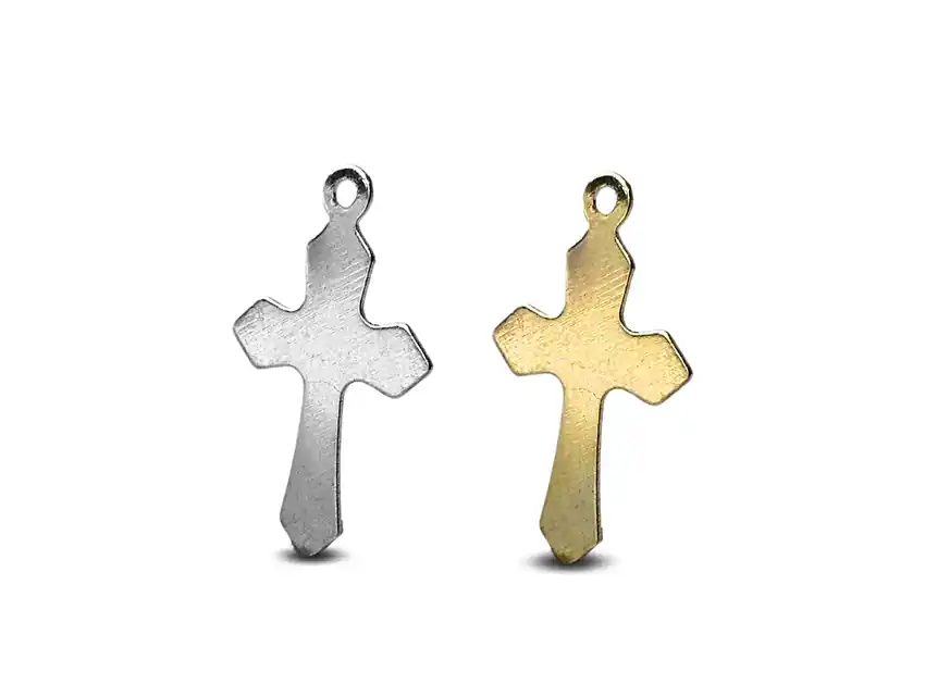 CRUZ DE METAL MEDIANA 18MM X 50UN 2650.2