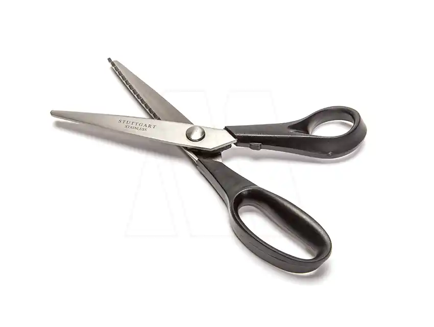 TIJERA ZIG ZAG P/SURFILAR GERMANIA 21,2CM 1300T