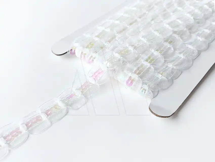 GALON DE TUL CON LENTEJUELAS IRISADAS 2CM X 10YDS 1908