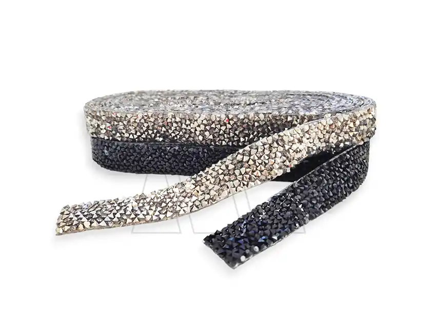 GALON TERMOADHESIVO PIEDRAS 15MM X 3 MTS 2210.T