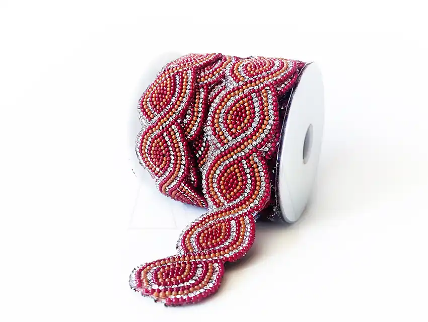 GALON TERMOADHESIVO ONDAS BOLITAS CON STRASS HOT TRANSFER 30MM X 5YDS 2220