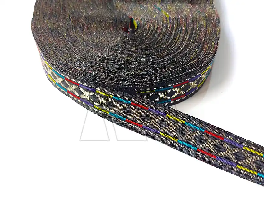 GALON TEJIDO C/LUREX DORADO CRUCES 15MM X 25YDS APROX 9763