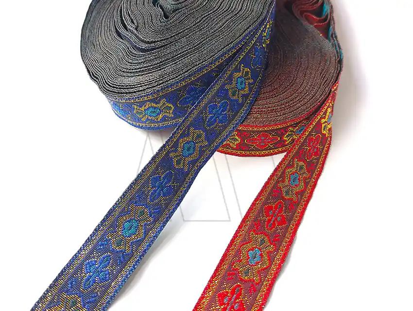 GALON TEJIDO C/LUREX DORADO FLORES 20MM X 25YDS APROX 9768