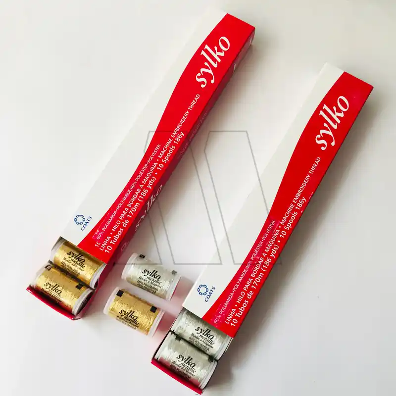 HILO SYLKO P/BORDAR A MAQUINA COATS METALIZADO X 10 OV 5033