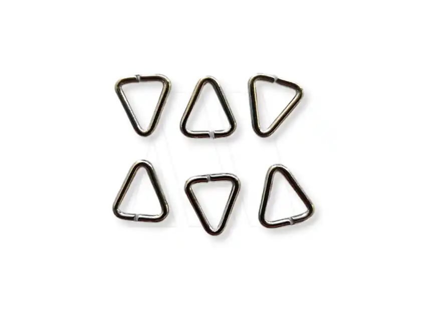 TRIANGULITO METALICO 6MM X 100UN 2664.06