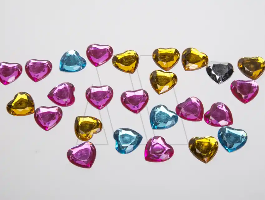 GEMA CORAZON FACETADA T20 X 25UN 2437.3