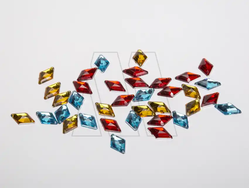 GEMA ROMBOIDAL FACETADA 9 X 15MM X 50UN 2442.1