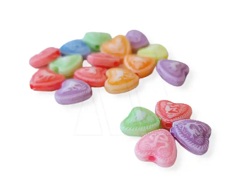 CUENTAS DE PLASTICO CORAZONES 10MM X 10MM X 125GRS 8950.M39