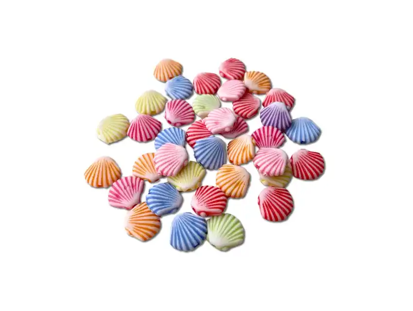  CUENTAS DE PLASTICO ALMEJAS 10MM X 10MM X 125GRS  8950.M81