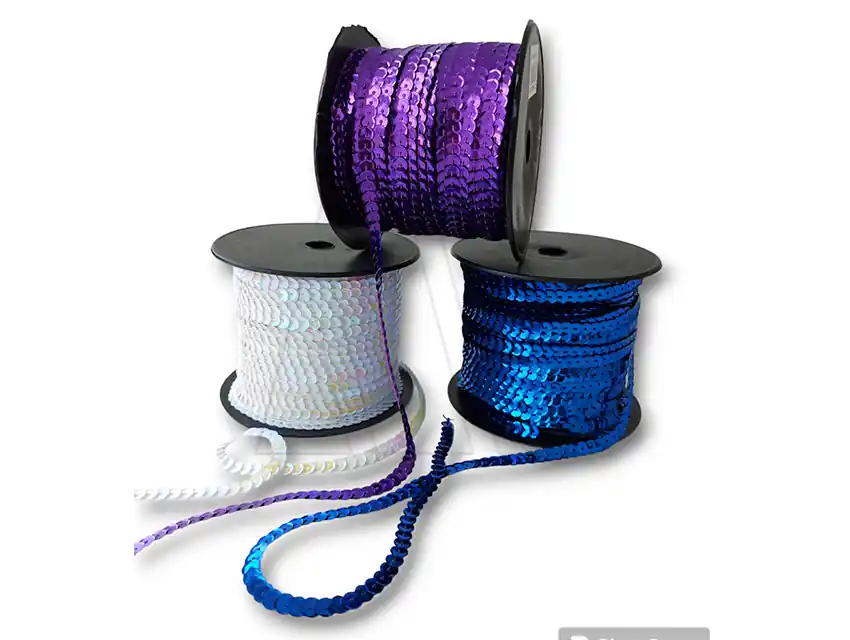 HILO DE LENTEJUELAS METALIZADAS CUBE 6MM X 80YDS 1171.1C