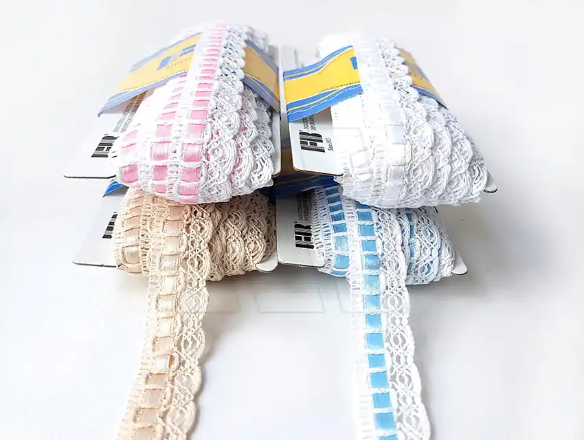 PASACINTA C/ PUNTILLA 2,5 CM X 10 MTS