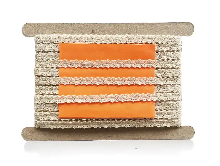 PUNTILLA ALGODON NATURAL BOLILLO 9 MM X 18,28 MTS