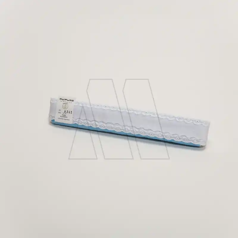 BRODERIE BATISTA DE 3 CM X13,7 MTS 1437