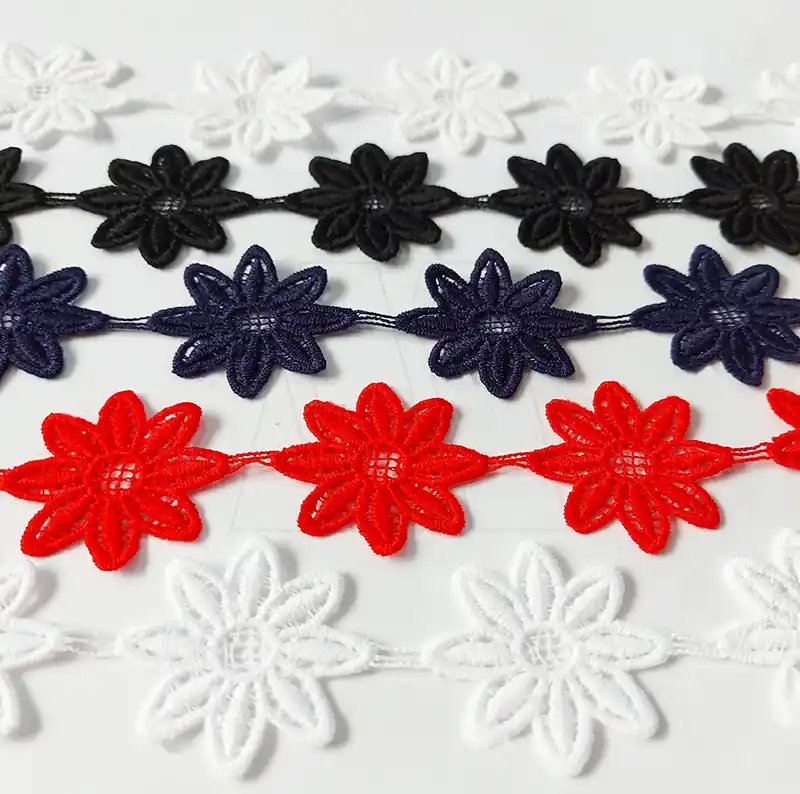 GUIPURE FLORES 4 CM X 13,7 MTS 9707
