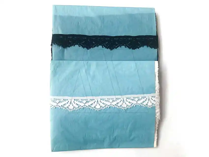 PUNTILLA LYCRA BLANCA - NEGRA 2 CM X 10 MTS 1352